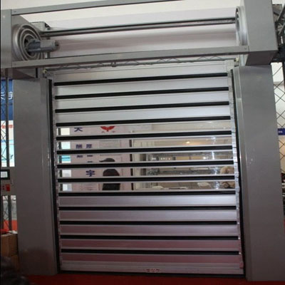 快速卷簾門所需配件多嗎？